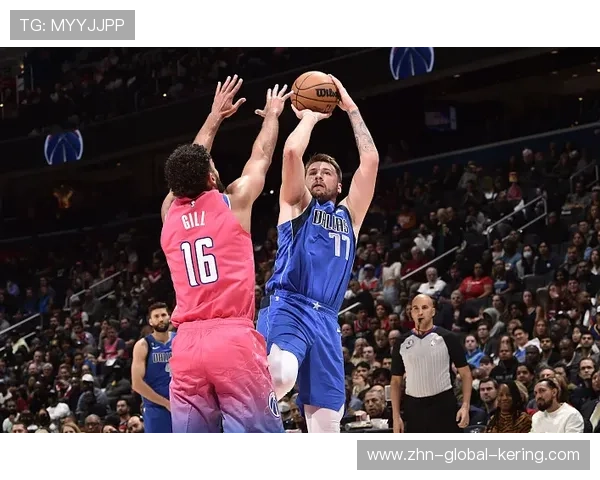 两场比赛10失误！下半场仅6分库里进入疲劳期？，库里半场得分记录