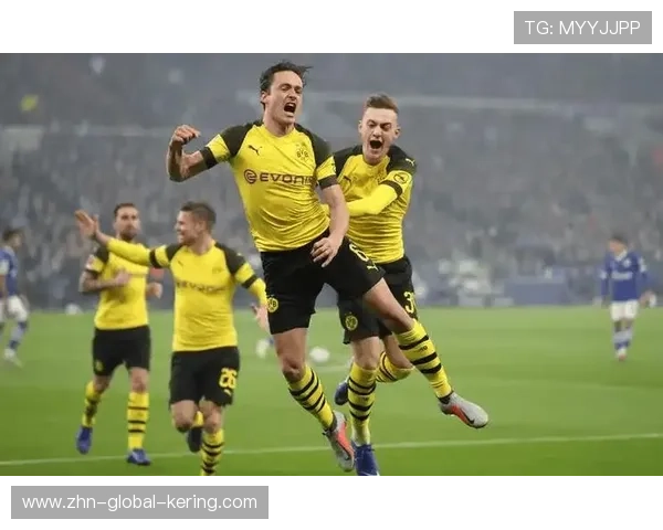 德甲多特边路传中频繁，攻防转换中展现出强大破局能力